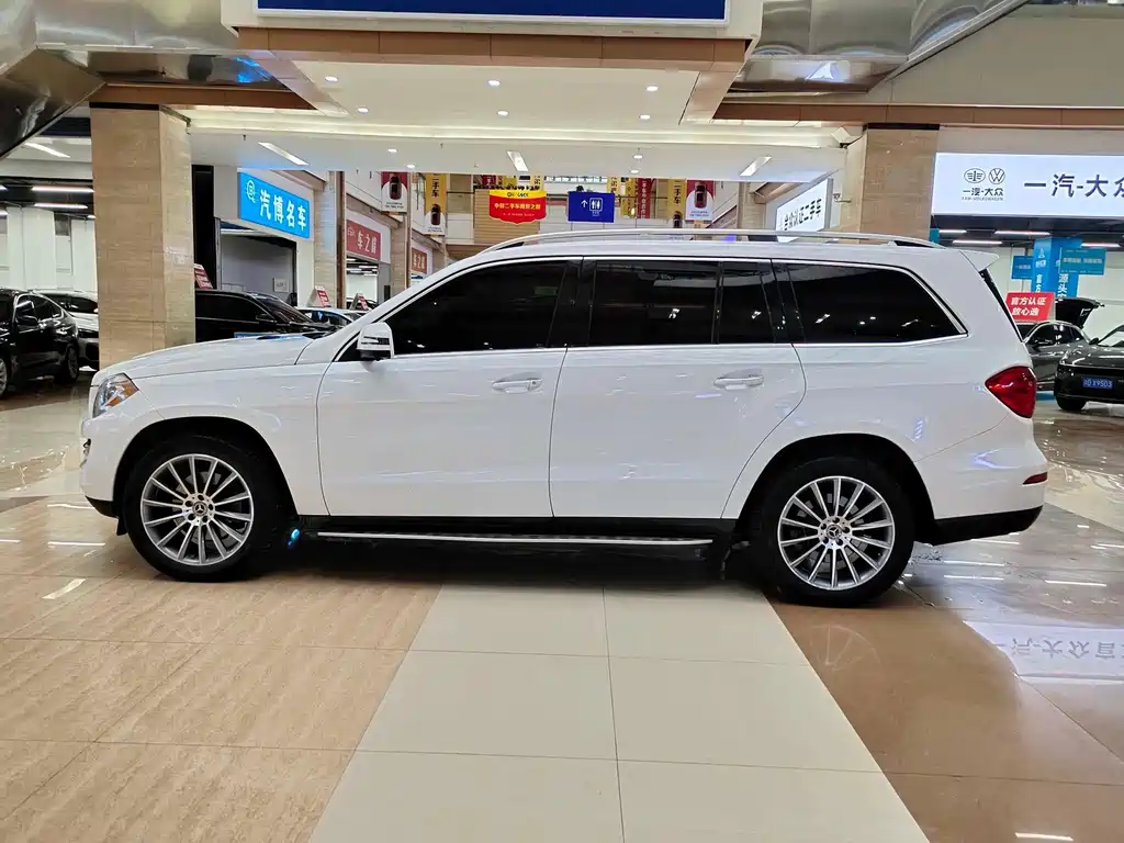 Mercedes-Benz GL-Class — миниатюра 4