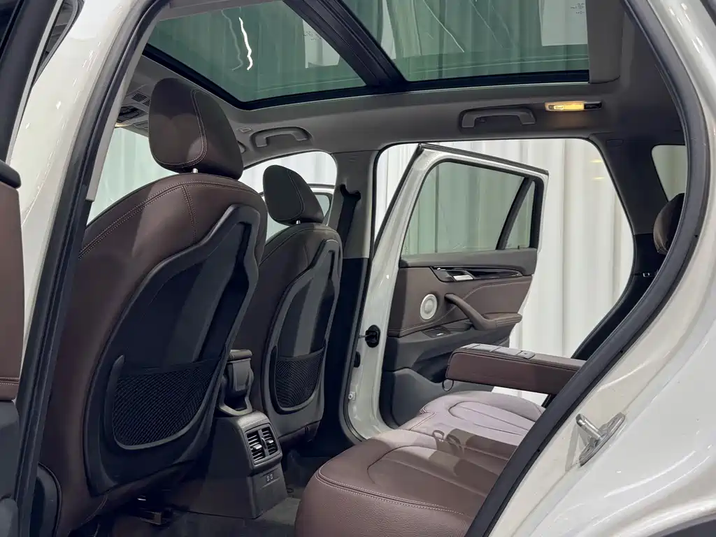 BMW X1 — миниатюра 11