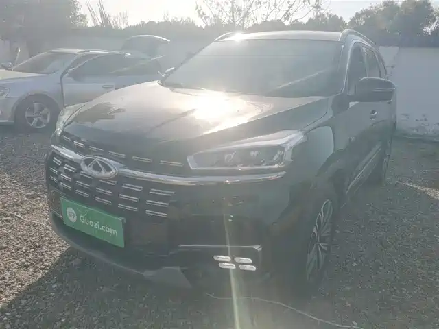 CHERY TIGGO 8