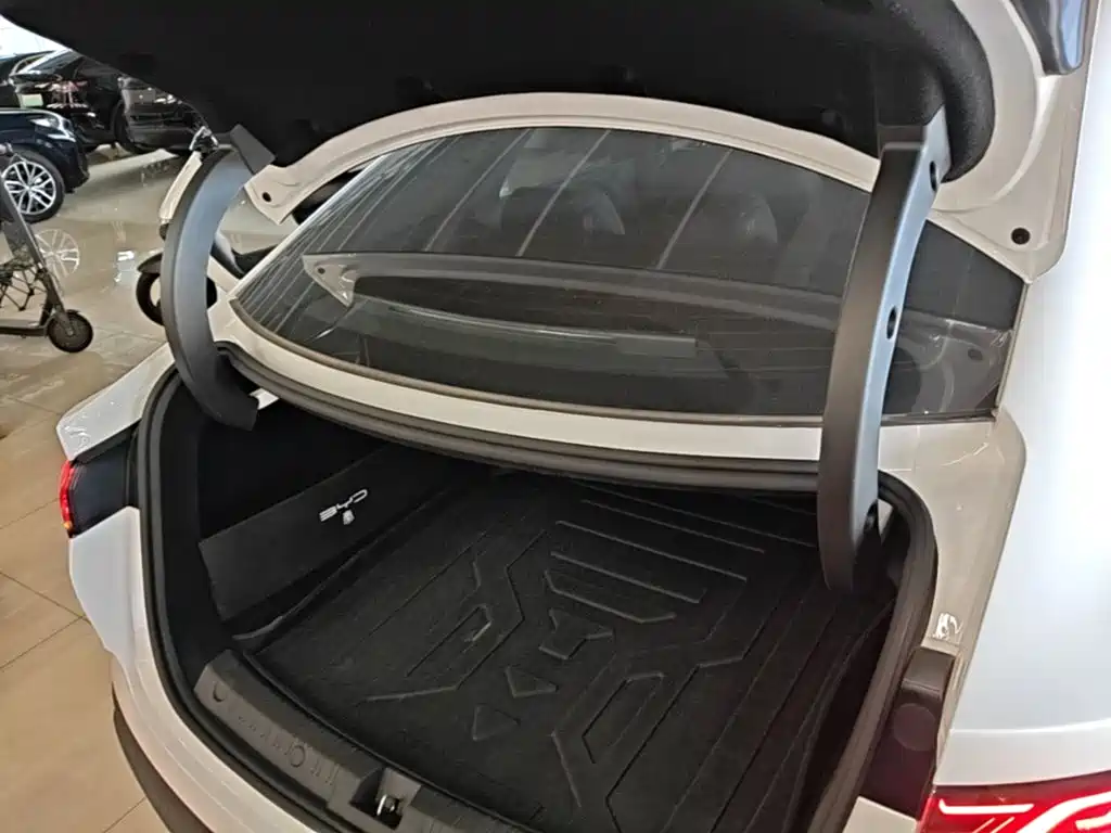 BYD Qin L — миниатюра 19