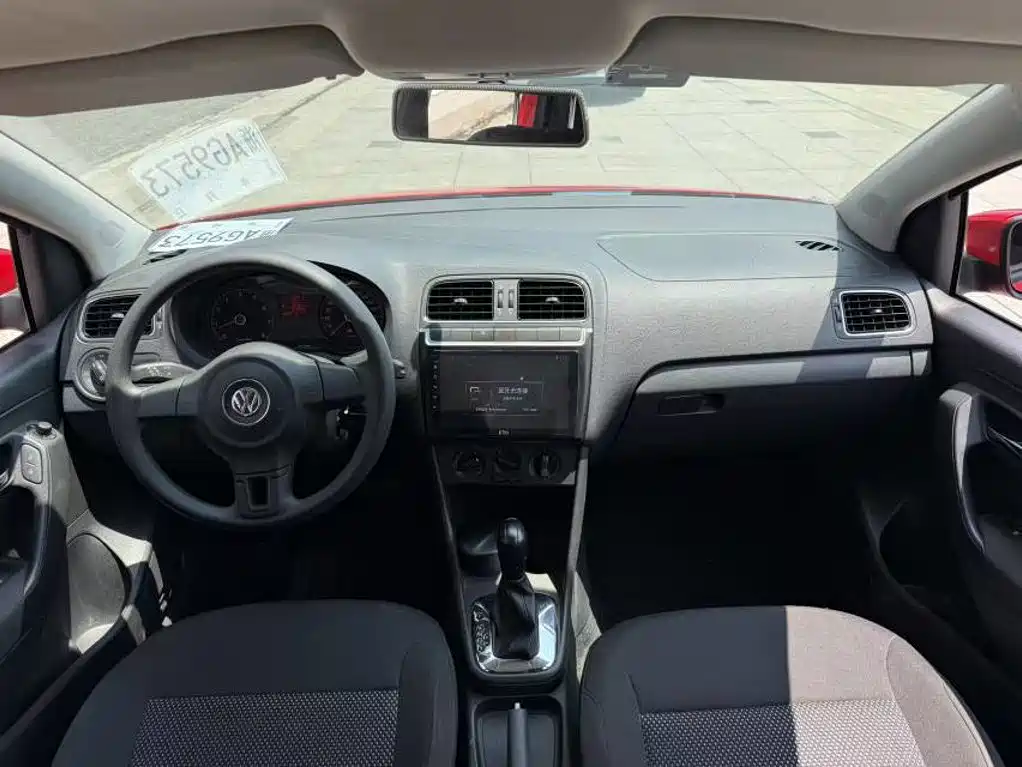 Volkswagen Polo — миниатюра 7