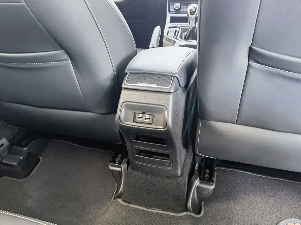 Geely Emgrand GS — миниатюра 15