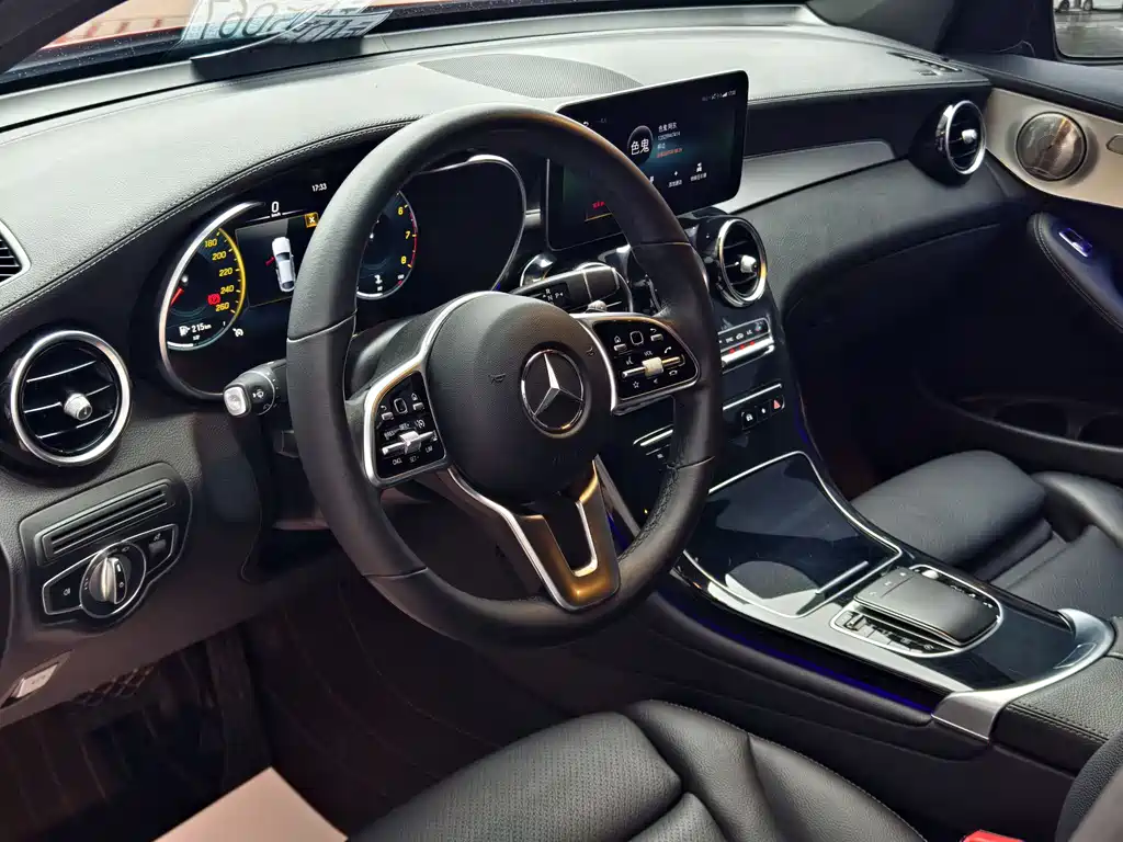 Mercedes-Benz GLC Coupe GLC 260 4MATIC Coupe SUV, фото 6