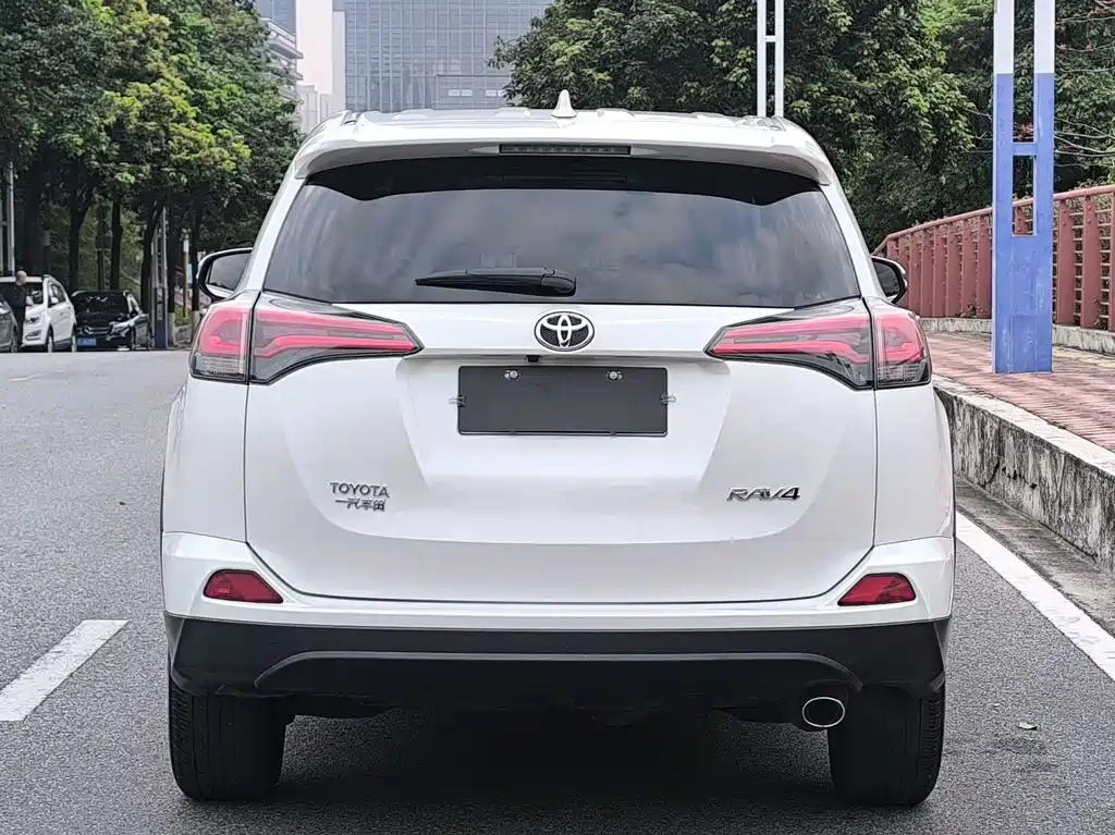 TOYOTA RAV4 RONGFANG