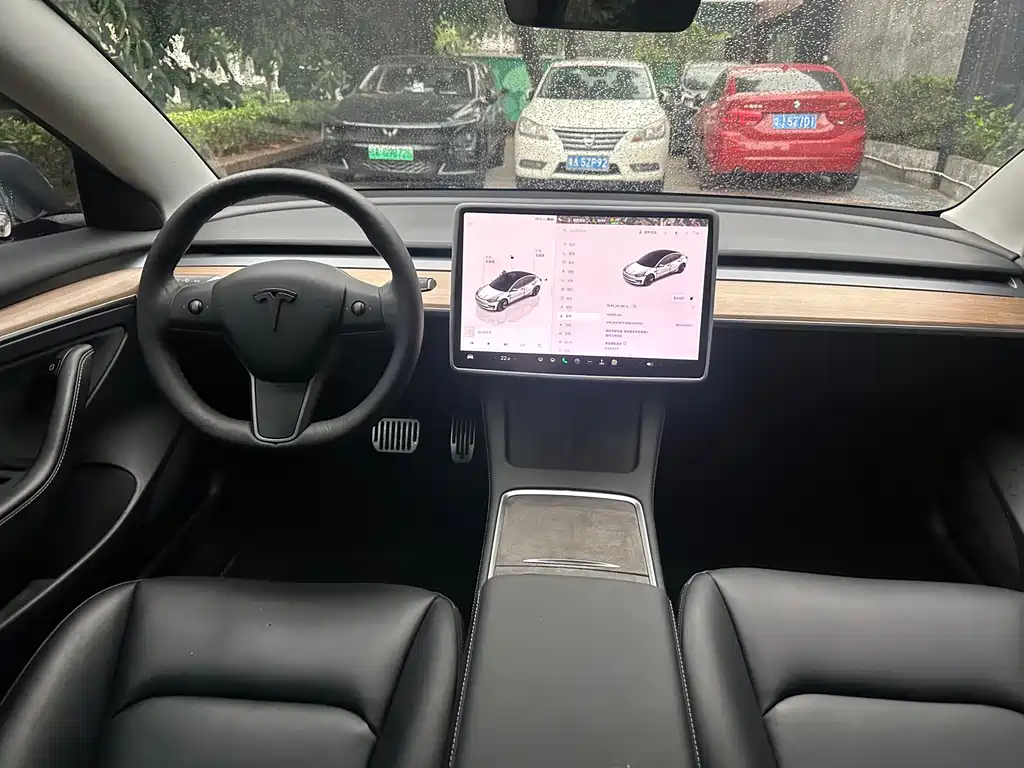 Tesla Model 3 — фотографии объявления, Фото 13