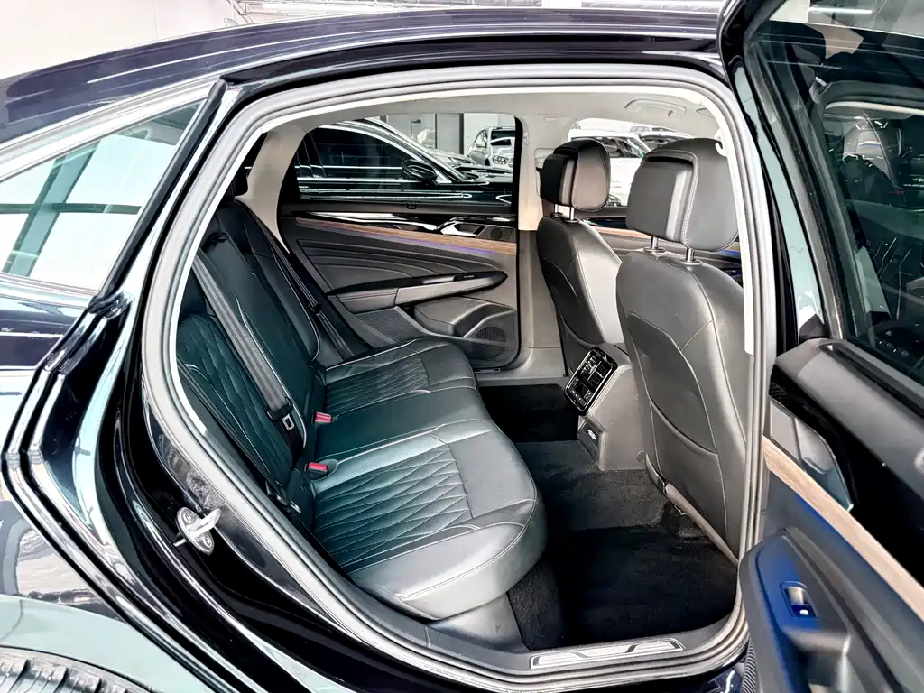 Volkswagen Passat — миниатюра 27