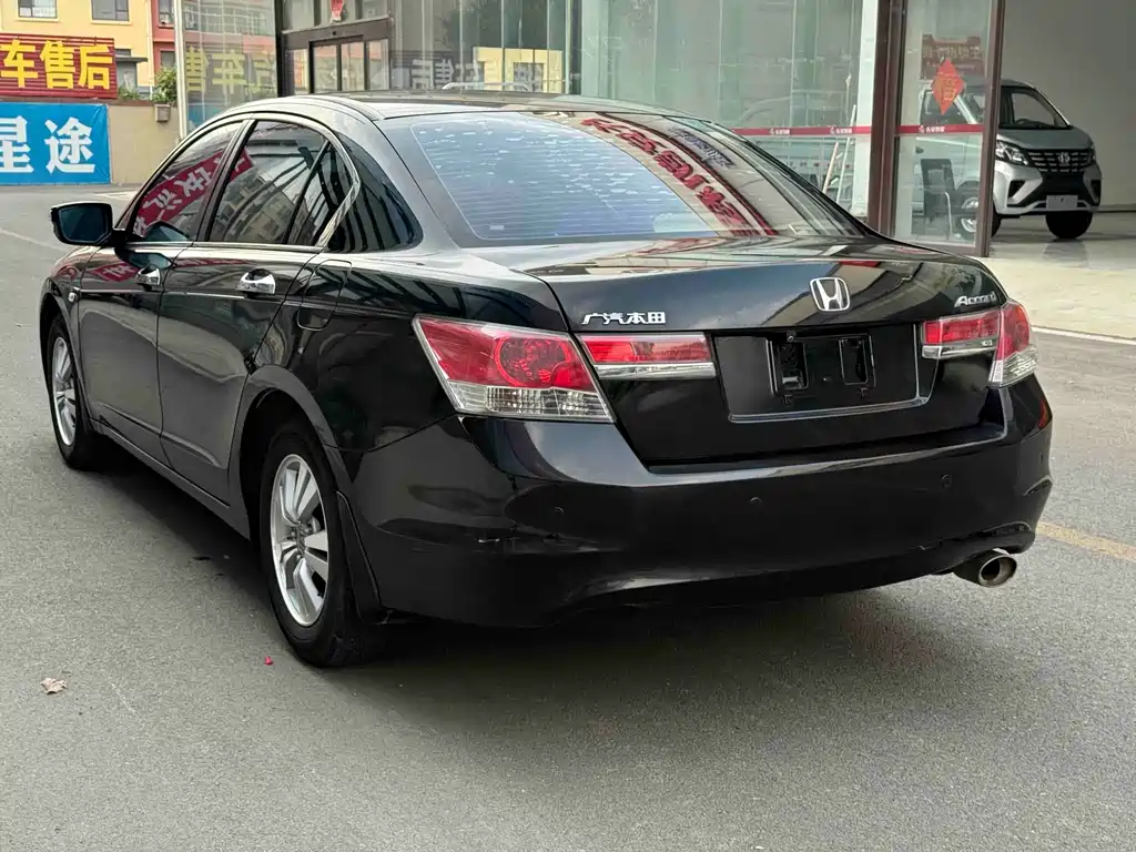 Honda Accord — миниатюра 7