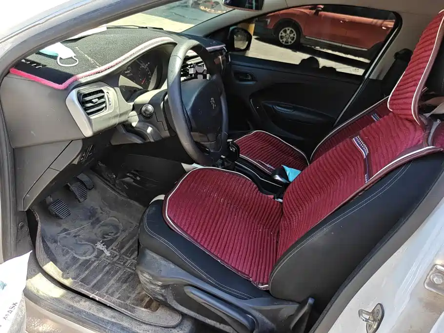 Peugeot 301 — миниатюра 9