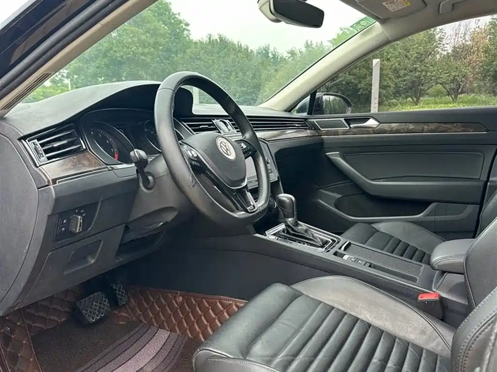 Volkswagen Magotan 2018 330TSI DSG Luxury