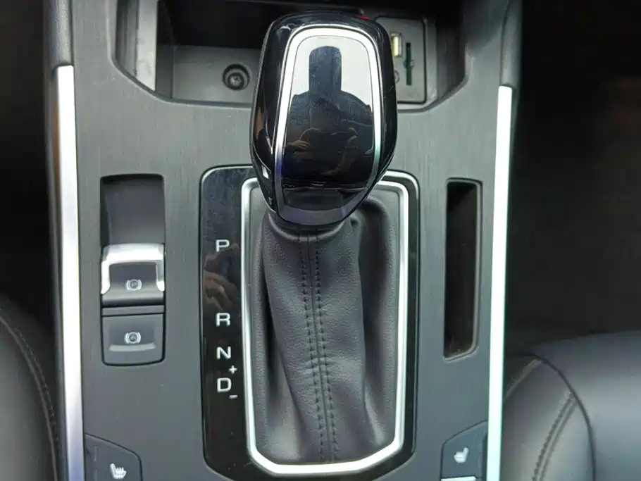 Wey Wey VV5 — миниатюра 16