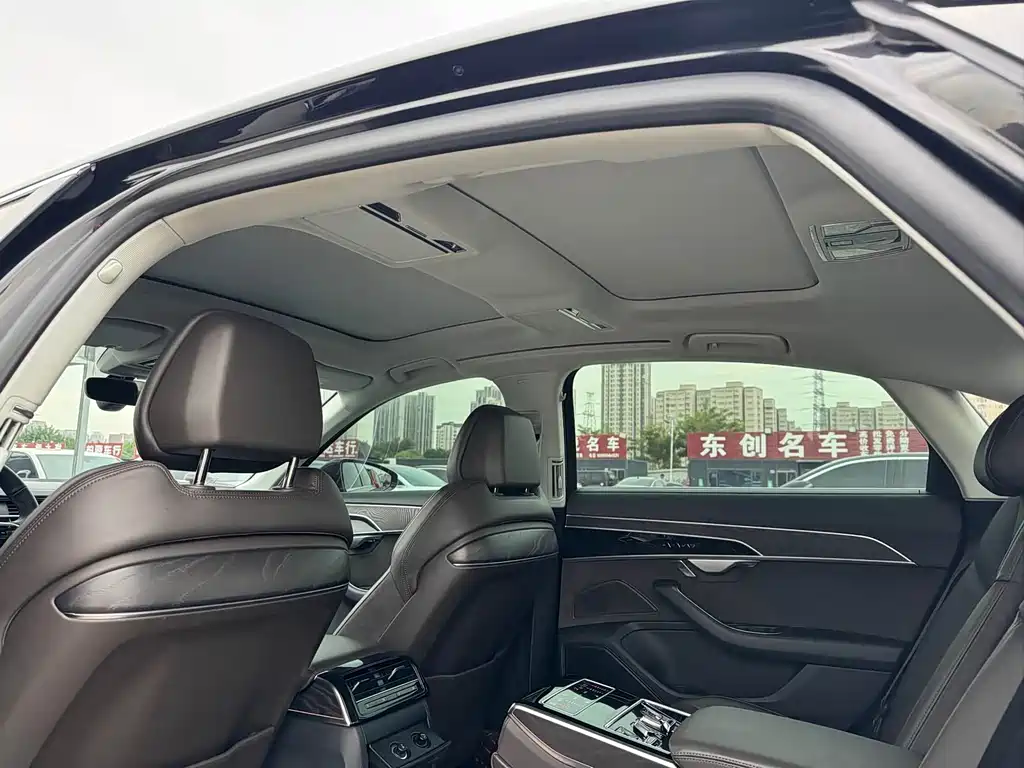 Audi A8 — миниатюра 13