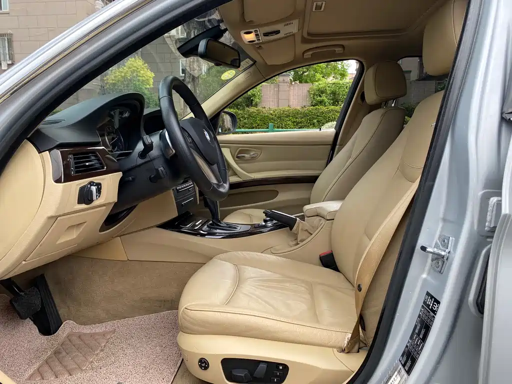 BMW 3 Series 3 2009 325i Luxury