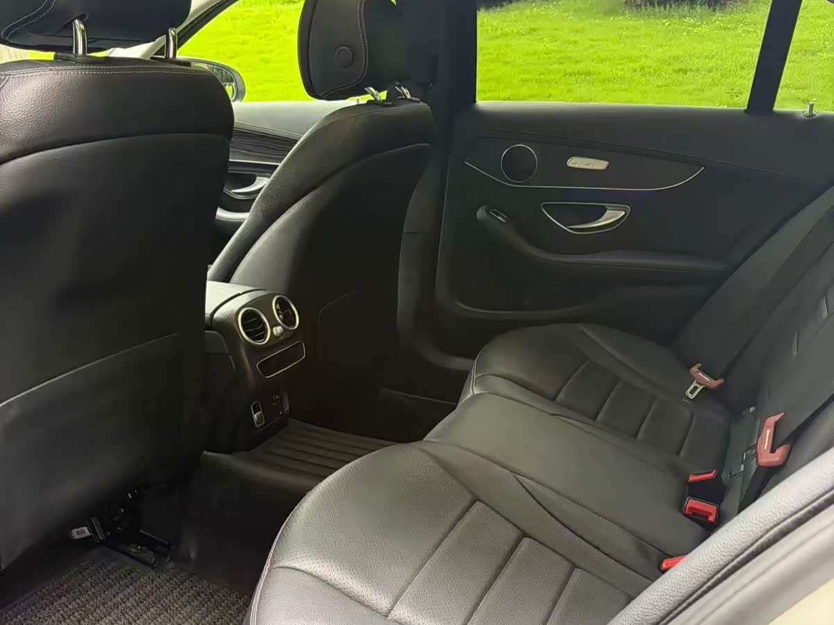 Mercedes-Benz C-Class 1.5 л 2021 г. Белый, пробег 47000 км