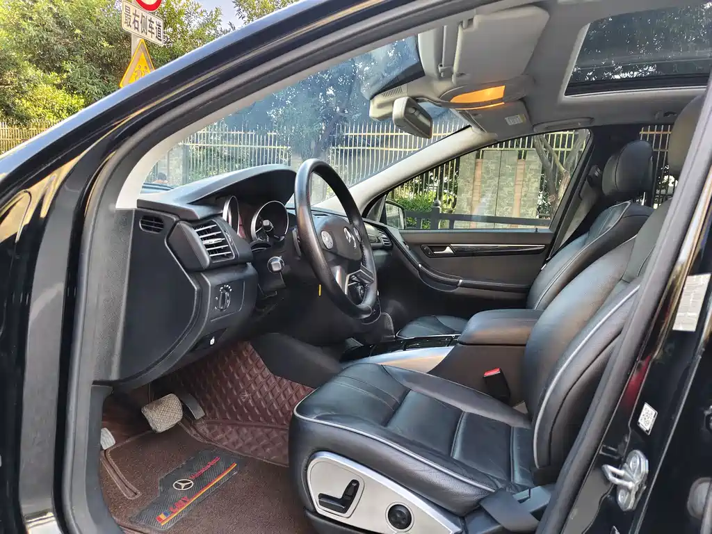 MERCEDES-BENZ R CLASS