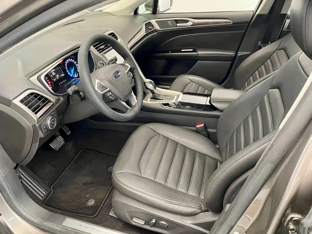 Ford Mondeo — миниатюра 6