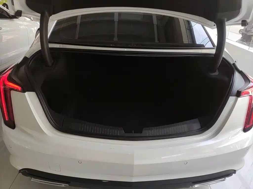 Cadillac CT5 — миниатюра 19