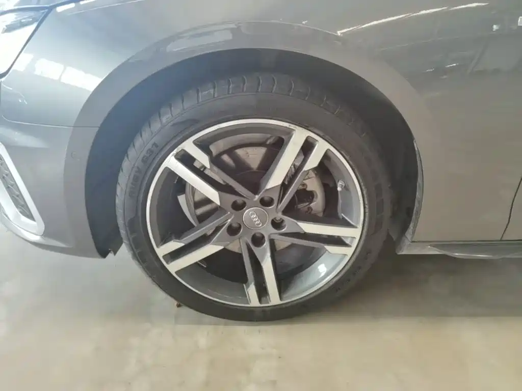 Audi A4L — миниатюра 23