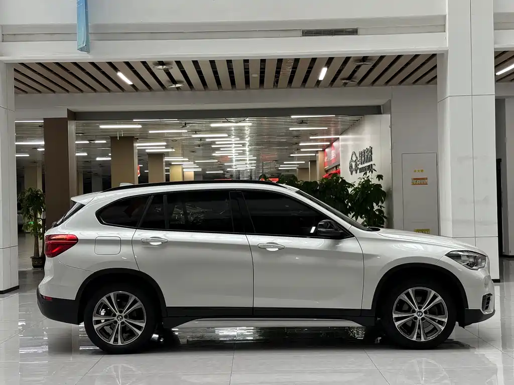 BMW X1 — миниатюра 4