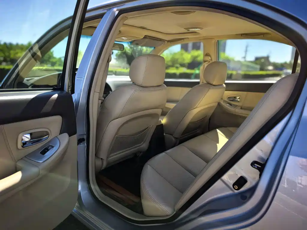 Hyundai Elantra — миниатюра 11