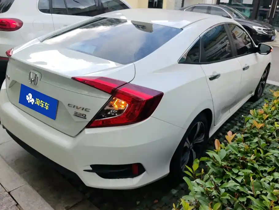 Honda Civic — миниатюра 3