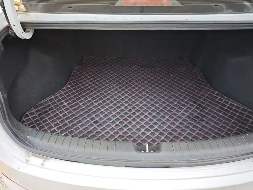 Hyundai Elantra — миниатюра 18