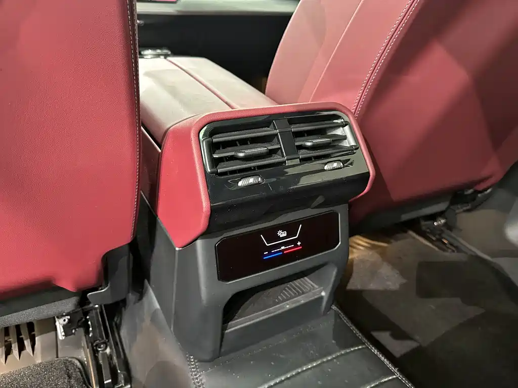 BMW 5 Series — миниатюра 18