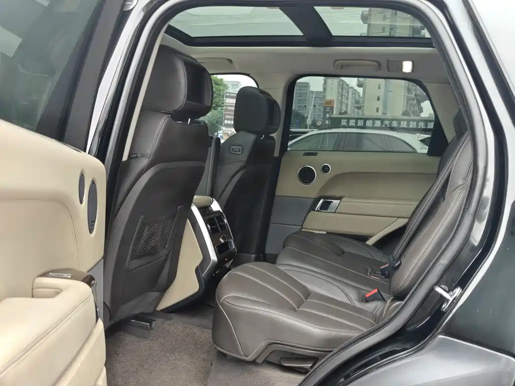 Land Rover Sport — миниатюра 10