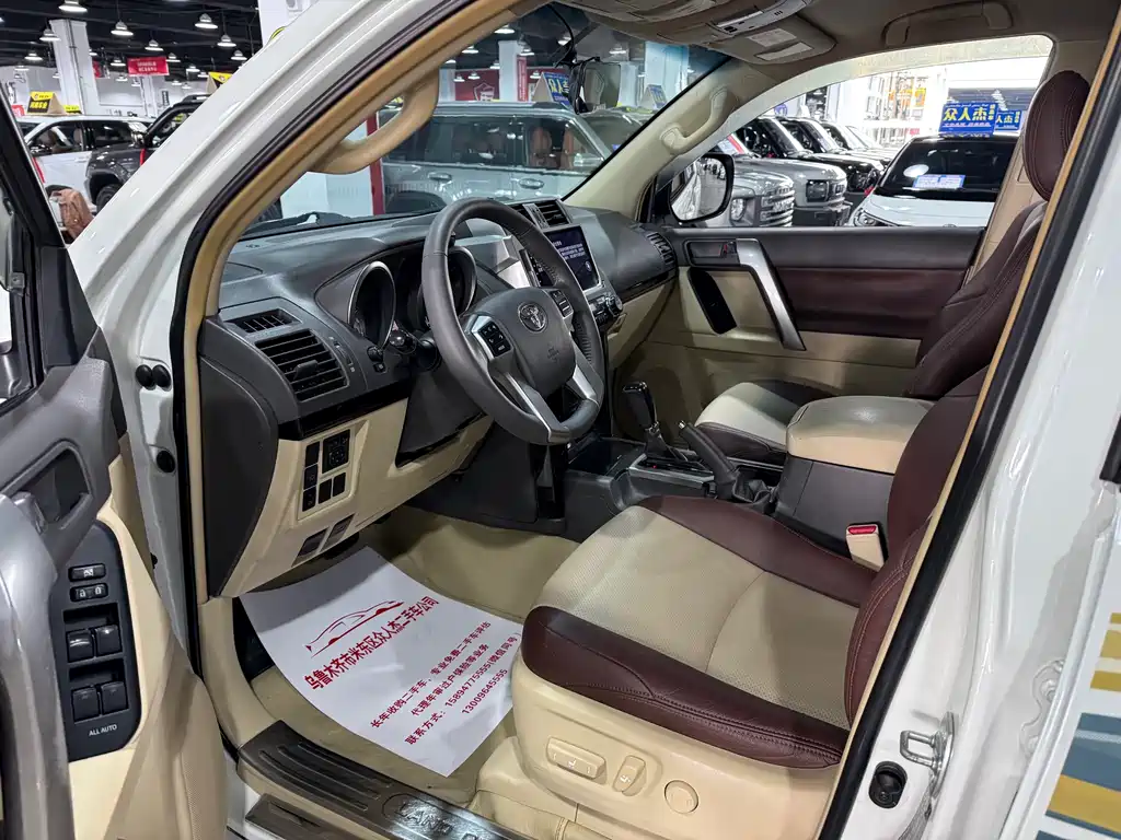 Toyota Land Cruiser Prado 2015 2.7L AT
