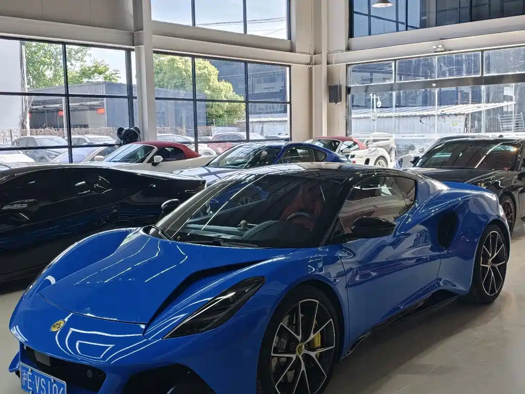 Lotus Emira 2025