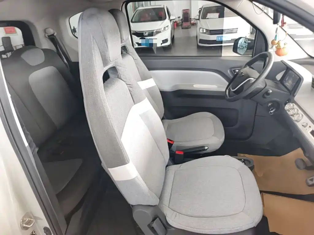 Wuling MINIEV — миниатюра 25