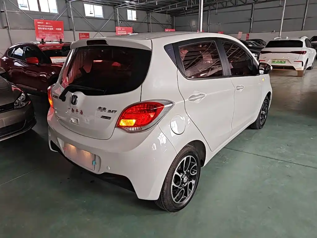 Changan BenBen — миниатюра 7