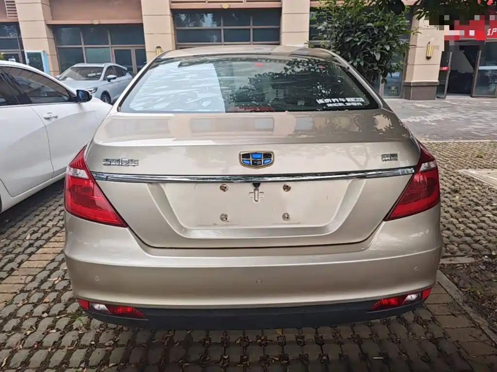 Geely Emgrand — миниатюра 6