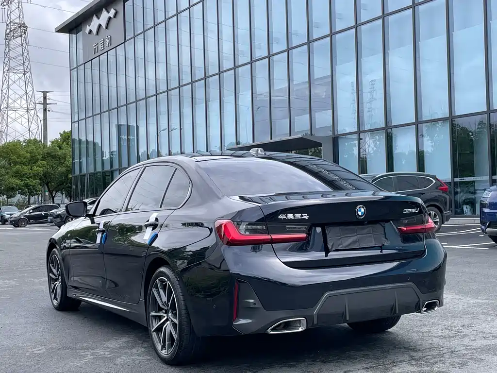 BMW 3 Series — миниатюра 24