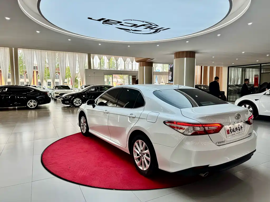 Toyota Camry 2023 2.0GVP Lead