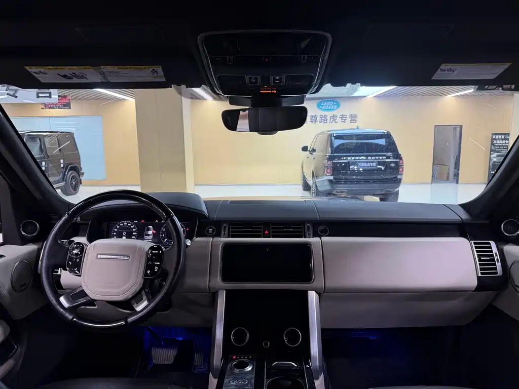 Land Rover Range Rover — миниатюра 3