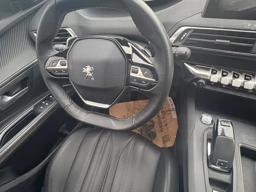 Peugeot 5008 — миниатюра 9