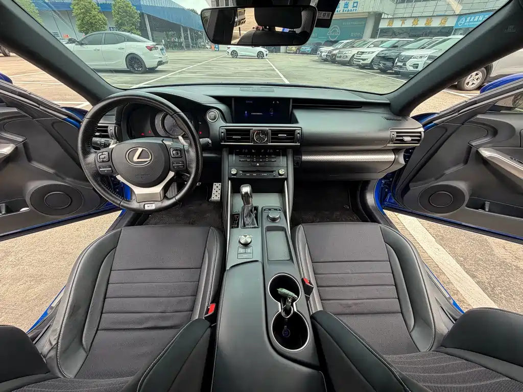 Lexus IS — миниатюра 13