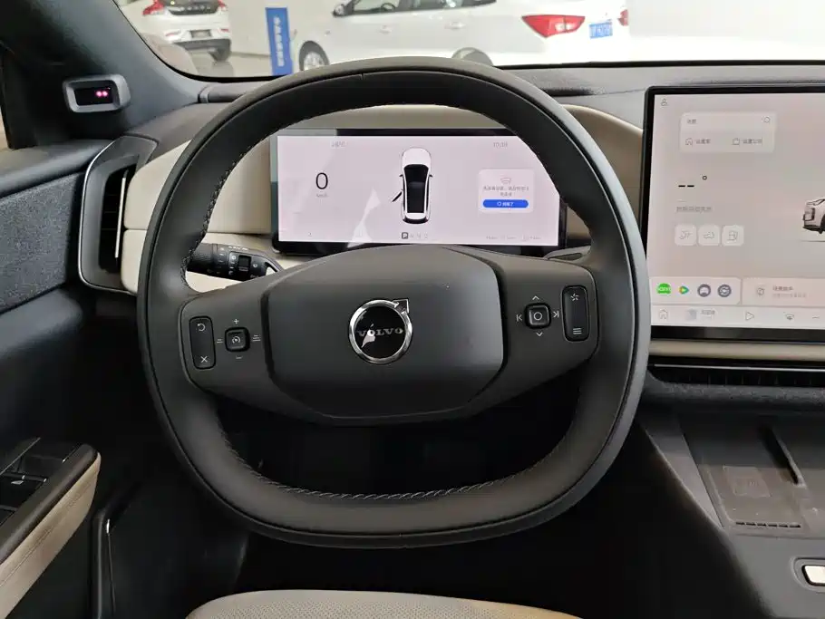 Volvo XC70 PHEV — миниатюра 15