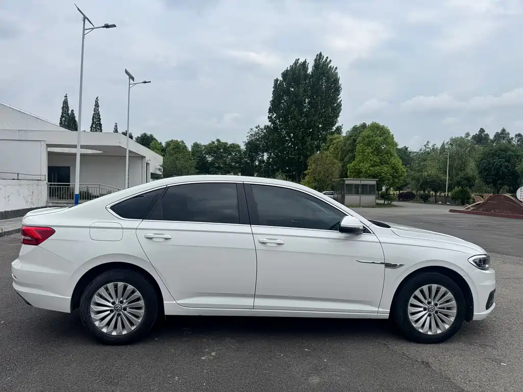 Volkswagen Lavida 2019 1.5L AT Comfort VI