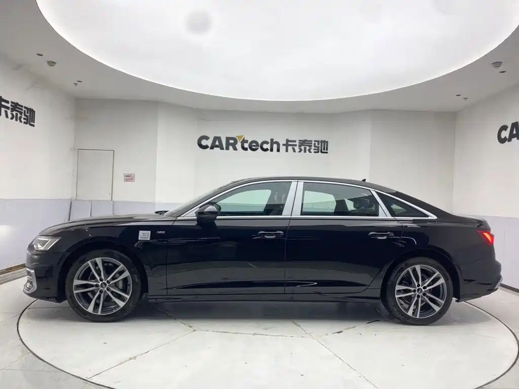 Audi A6L 2025 40 TFSI Luxury