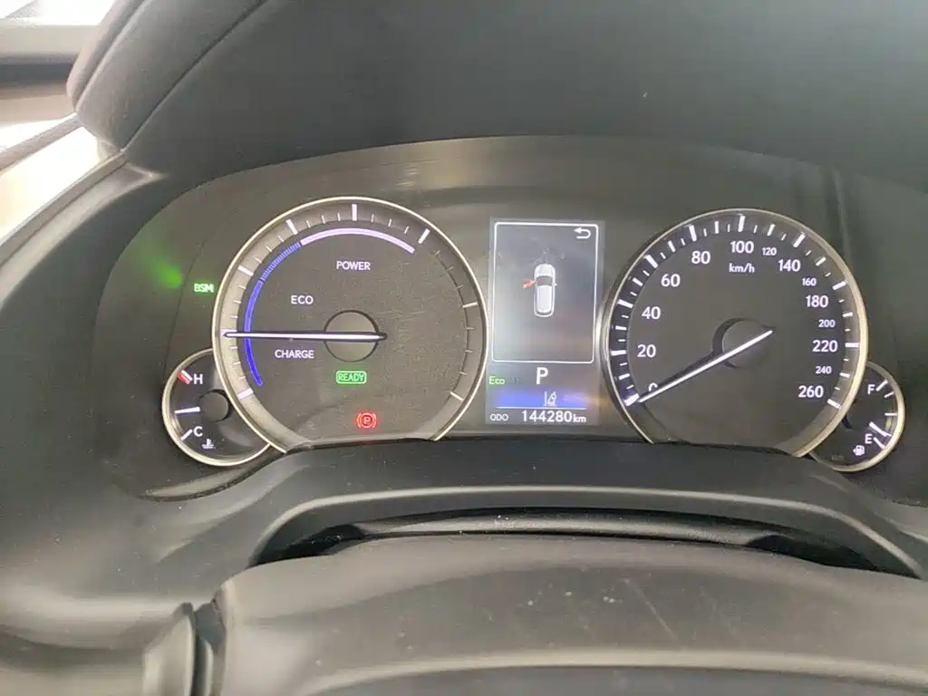Lexus RX — миниатюра 12