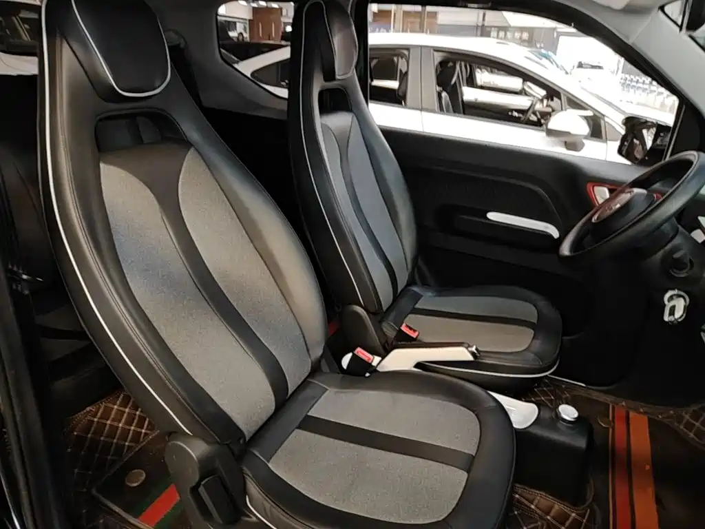 Wuling MINIEV — миниатюра 25