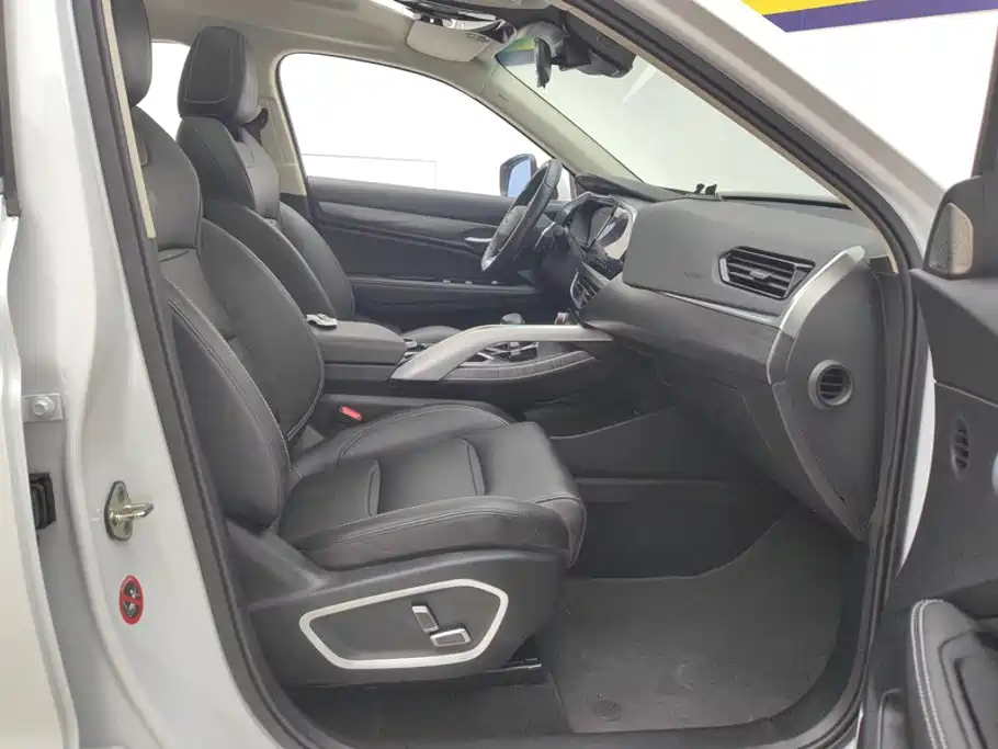 Geely Xingyue — миниатюра 8