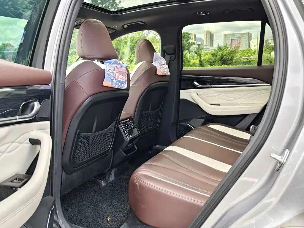 Geely Xingyue L — миниатюра 12