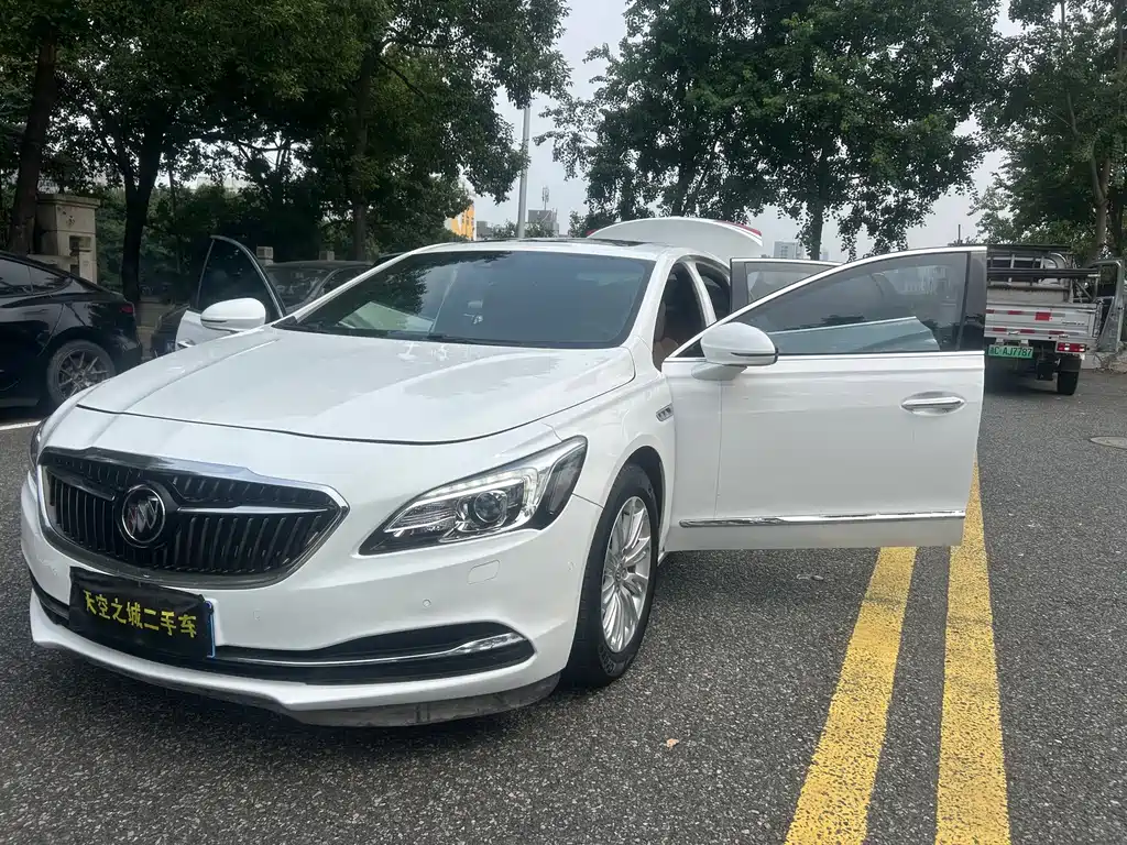 Buick LaCrosse — миниатюра 17