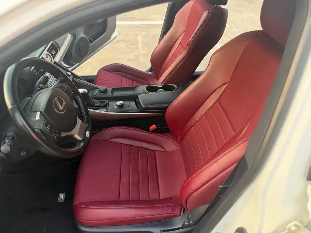 Lexus IS — миниатюра 16