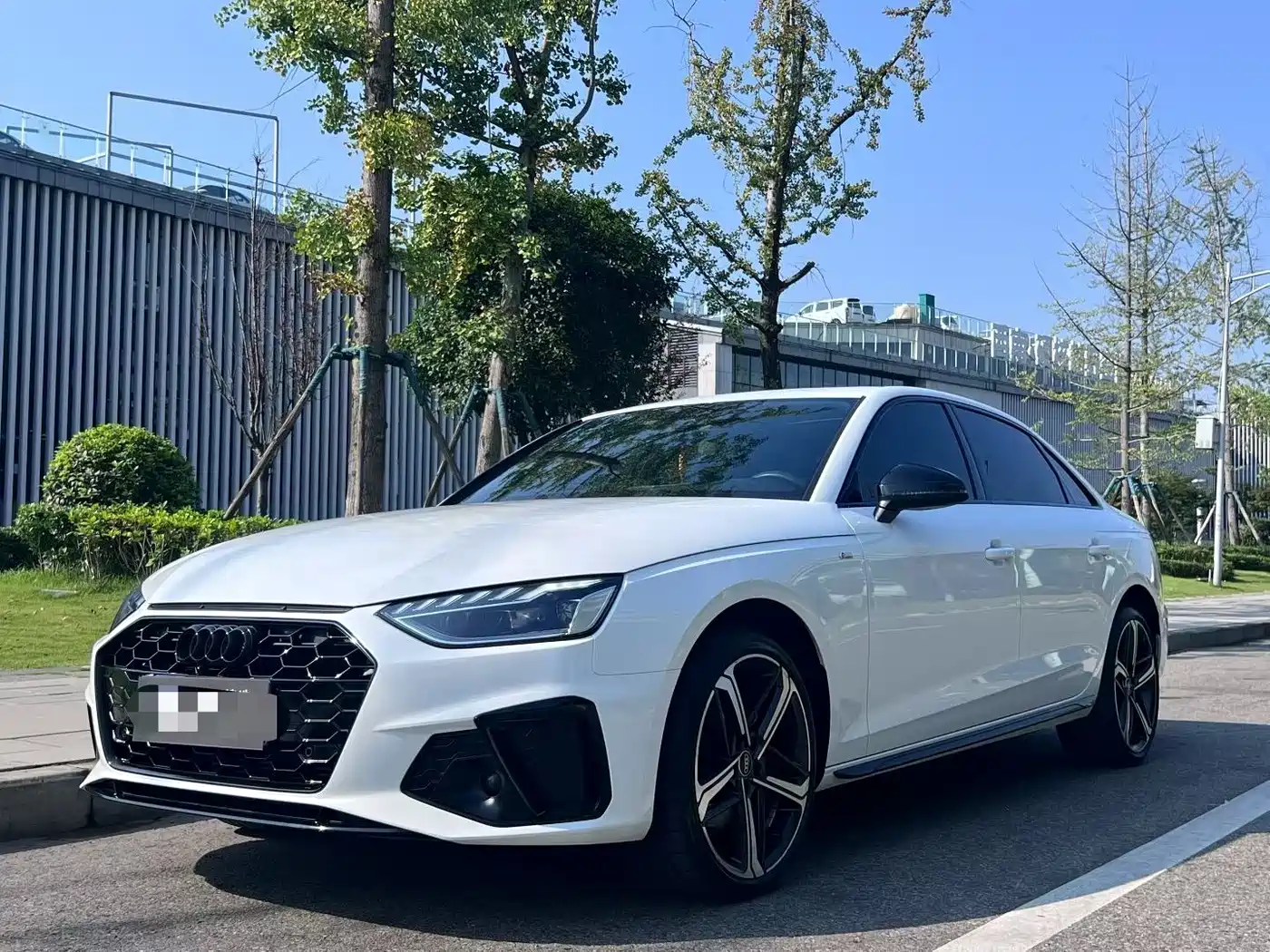 奥迪A4L 2024款 40 TFSI 豪华动感型 2024