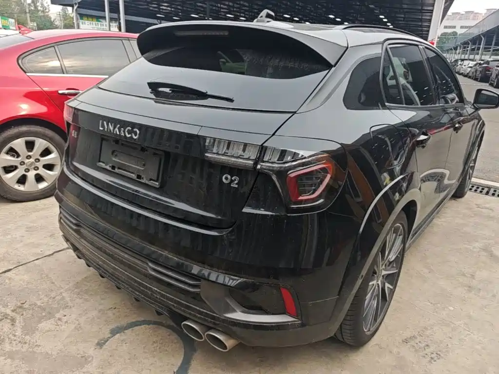Lynk & Co 02 Hatchback — миниатюра 7