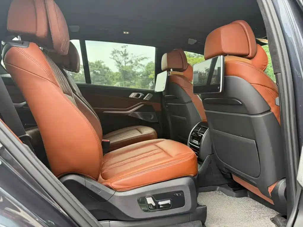 BMW X7 — миниатюра 15