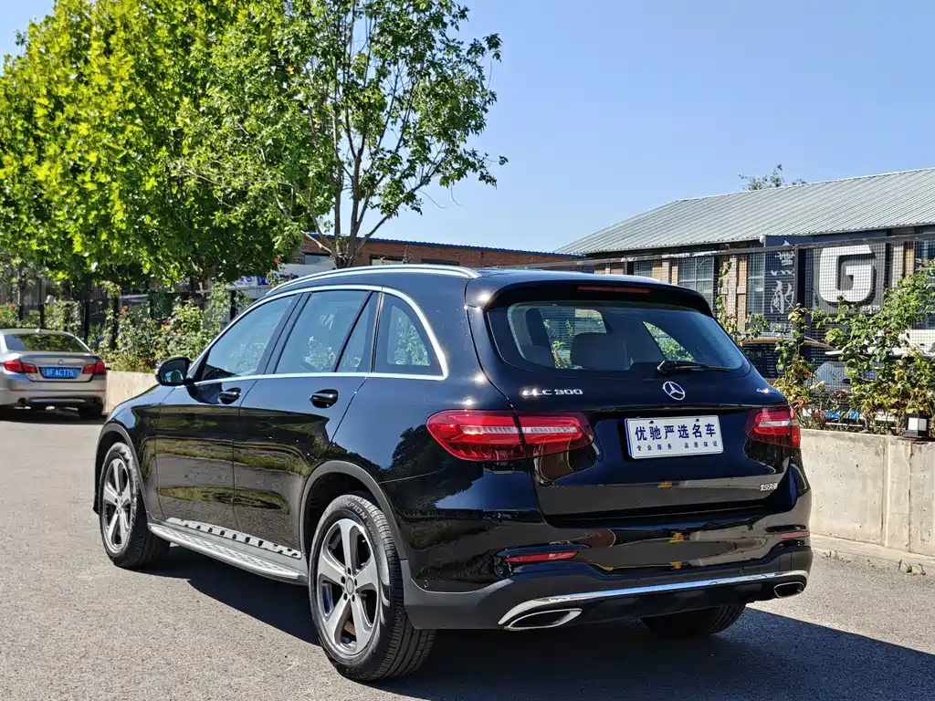 Mercedes-Benz GLC — миниатюра 10